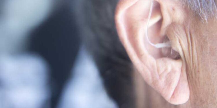 طريقة جديدة لعلاج فقدان السمع بسبب الشيخوخة