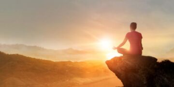 بين المادة والجوهر