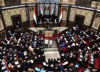 لجنة مشتركة بين مجلس الشعب والحكومة لإعداد حزمة متكاملة من المقترحات للنهوض بالواقع الاقتصادي والمعيشي