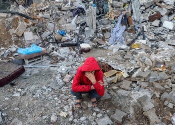 “الأونروا”: أهل غزة يائسون وجائعون