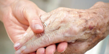 “قفزة نحو الخلود”.. علماء صينيون يطورون تقنية قادرة على عكس الشيخوخة