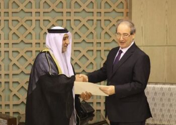 وزير الخارجية والمغتربين يتسلم نسخة من أوراق اعتماد سفير الإمارات في سورية