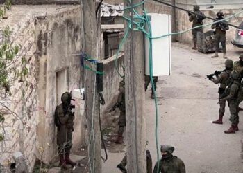 إصابة واعتقال فلسطينيين خلال اقتحام قوات الاحتلال مناطق بالضفة الغربية