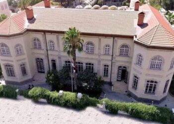 تعلن وزارة السياحة عن رغبتها بتنفيذ دورات تدريب وتأهيل مجانية على الحرف التراثية