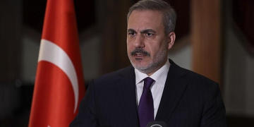 وزير الخارجية التركي: الاعتداءات الإسرائيلية على سوريا تضر بجهود السلام الإقليمية
