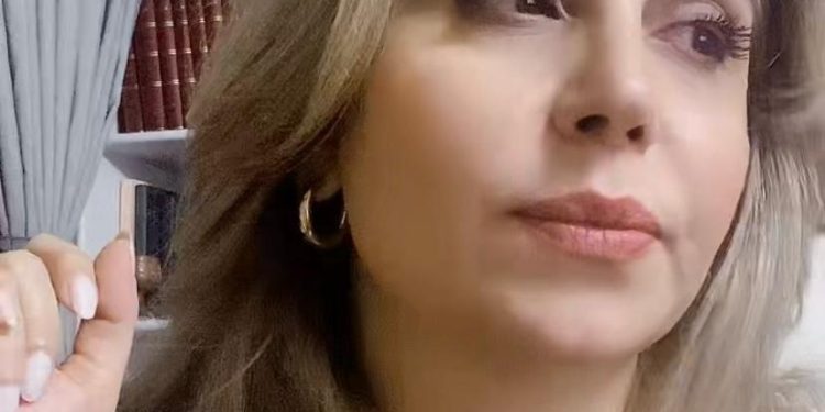 المتعاطف المظلم – The Dark Empath بقلم غفران جميل